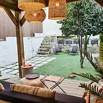 Unique Apartment With A Gorgeous Garden